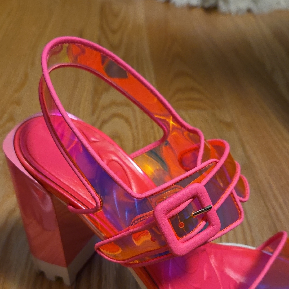 Christian Louis Vuitton, Pink Heels with Iridescent Straps - Picture 7 of 10